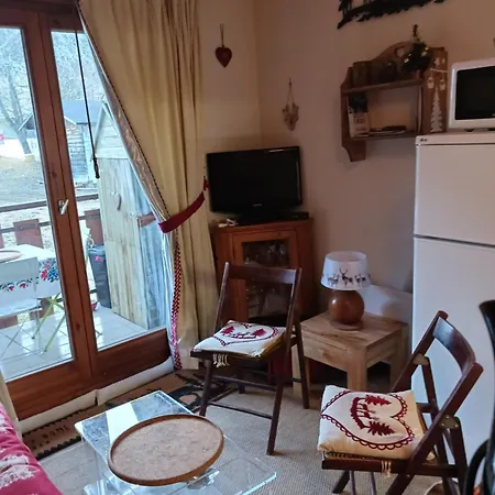 La Dent D'oche アパート